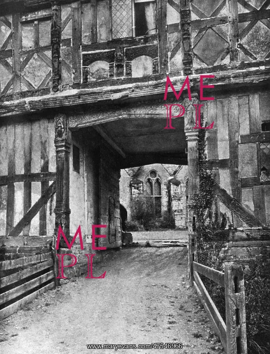 : Looking through an archway at Stokesay Castle : Looking through an archway at Stokesay Castle