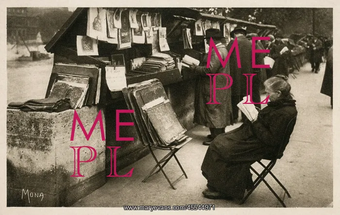 : Looking through loose prints on the Paris quais : Looking through loose prints on the Paris quais