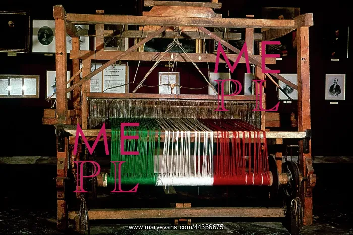 : Loom, symbol of Camillo Benso : Loom, symbol of Camillo Benso