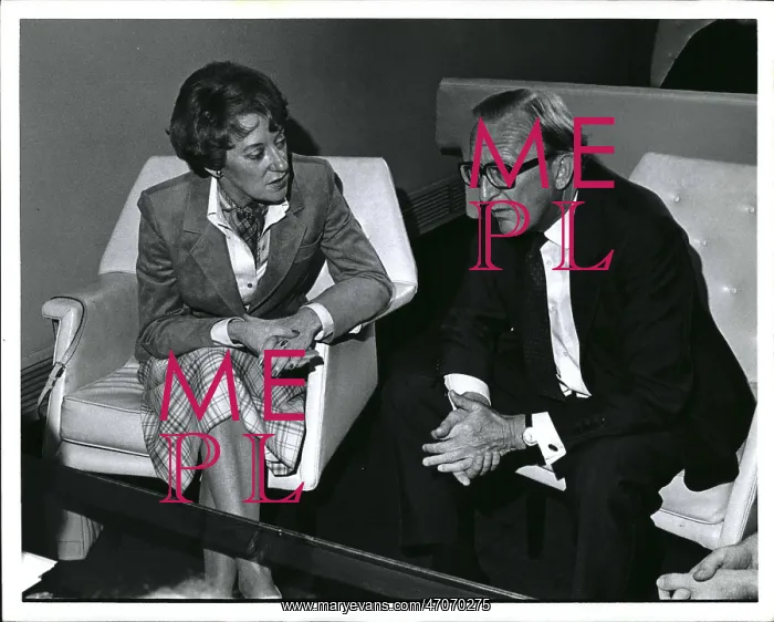 : Lord Carrington and Flora MacDonald of Canada : Lord Carrington and Flora MacDonald of Canada