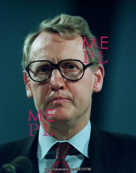 : Lord James Douglas-Hamilton MP : Lord James Douglas-Hamilton MP
