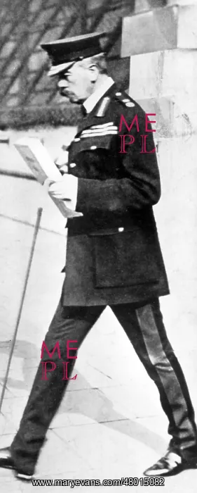: Lord Kitchener in uniform, WW1 : Lord Kitchener in uniform, WW1
