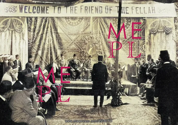 : Lord Kitchener welcomed by the Egyptian Fellah : Lord Kitchener welcomed by the Egyptian Fellah