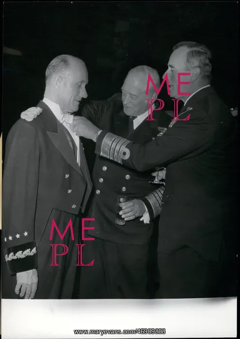: Lord Mountbatten, General Grunther, Sir Michael Denny : Lord Mountbatten, General Grunther, Sir Michael Denny
