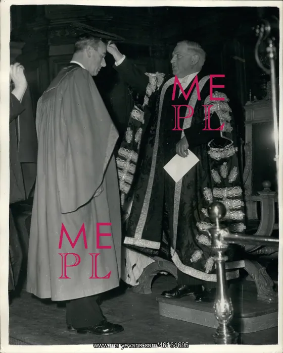 : Lord Mountbatten in graduation ceremony, Edinburgh : Lord Mountbatten in graduation ceremony, Edinburgh