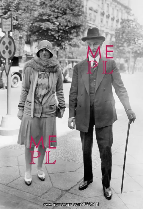 : Lord Reading and his daughter in Berlin, 1928 : Lord Reading and his daughter in Berlin, 1928