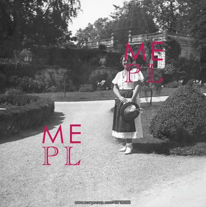  : Lotte Lehmann in Mirabell garden