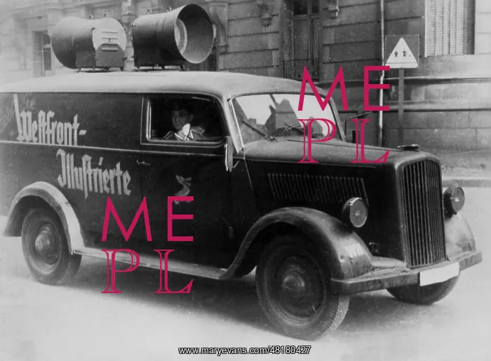 : Loudspeaker car of the Westfront-Illustrierte, 1940 : Loudspeaker car of the Westfront-Illustrierte, 1940