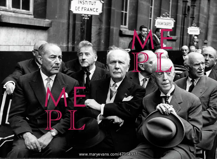 : Louis V. De Broglie : Louis V. De Broglie