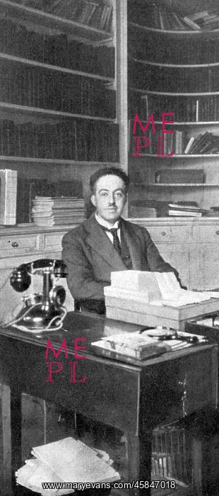  : Louis Victor De Broglie
