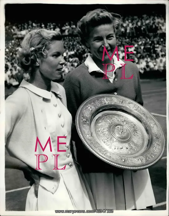 : Louise Brough and Beverly Baker Fleitz, Wimbledon : Louise Brough and Beverly Baker Fleitz, Wimbledon