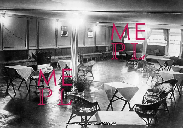 : Lounge of the British airship R 101, around 1930 : Lounge of the British airship R 101, around 1930