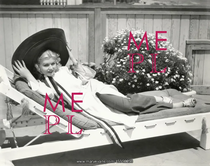  : Lounge lizard -