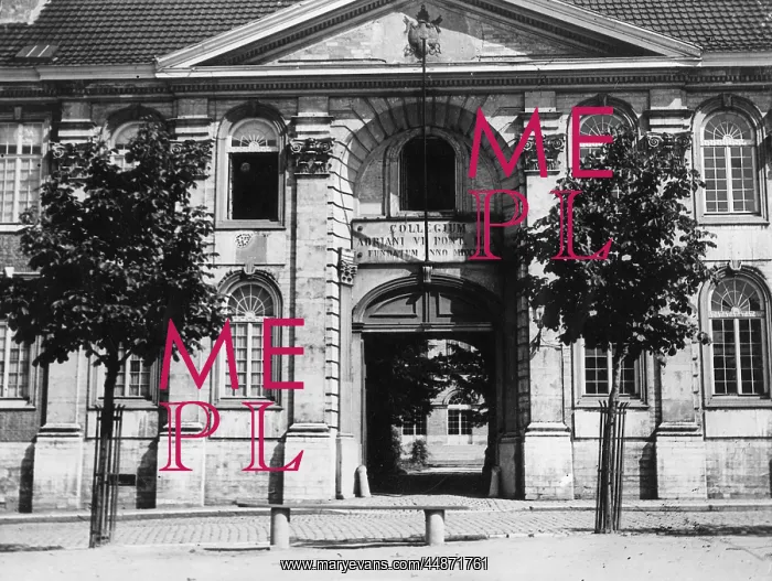 : LOUVAIN COLLEGE : LOUVAIN COLLEGE