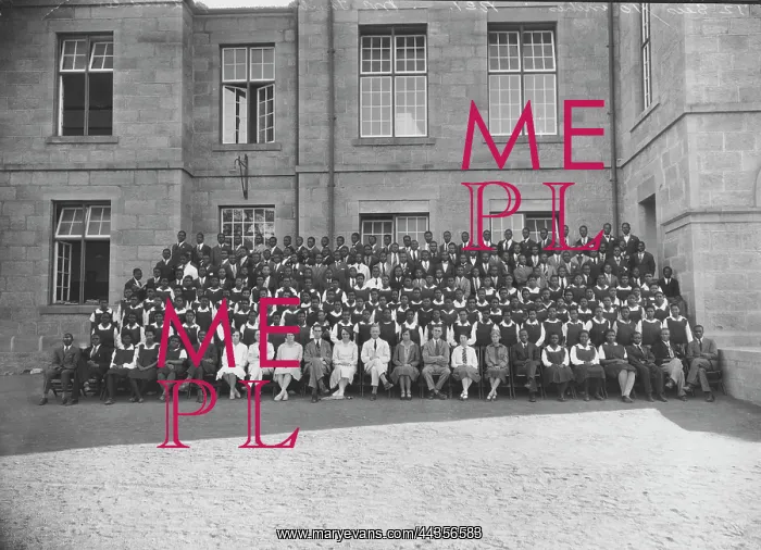 : Lovedale Institution: Staff and pupils : Lovedale Institution: Staff and pupils