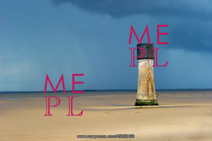 : Low lighthouse at Spurn Point : Low lighthouse at Spurn Point