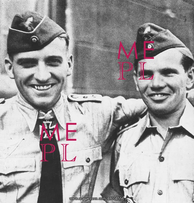  : Lt Col Hans-Ulrich Rudel and his wireless operator, WW2