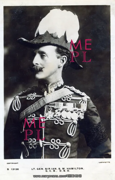 : Lt Gen Sir Ian Hamilton in full regalia : Lt Gen Sir Ian Hamilton in full regalia