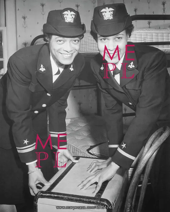 : Lt. Harriet Ida Pickens and Ens. Frances Wills : Lt. Harriet Ida Pickens and Ens. Frances Wills
