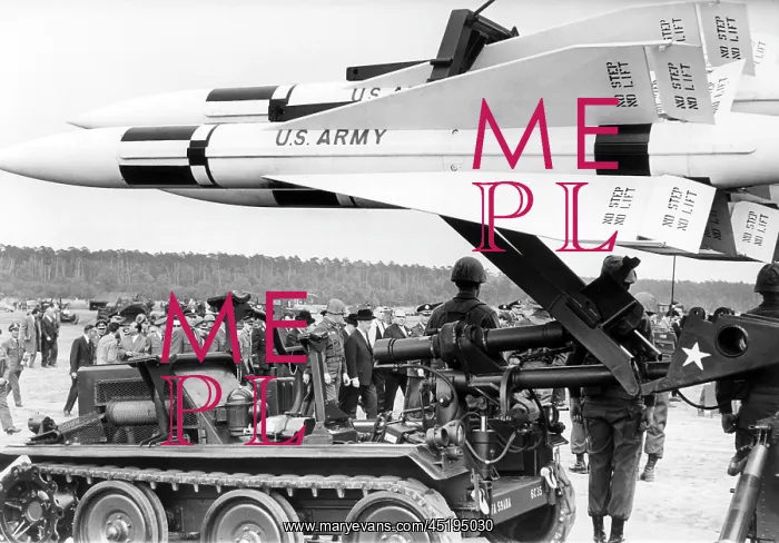 : Lubke visiting US forces in Hanau : Lubke visiting US forces in Hanau