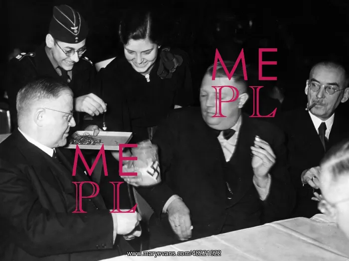 : Ludwig Klitzsch at a social evening of the Scherl publis : Ludwig Klitzsch at a social evening of the Scherl publis