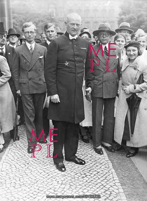 : Ludwig Muller in front of the Berlin Cathedral, 1933 : Ludwig Muller in front of the Berlin Cathedral, 1933