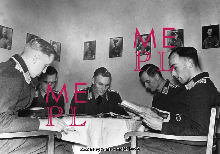 : Luftwaffe officers during their training, 1938 : Luftwaffe officers during their training, 1938