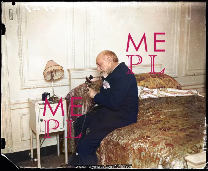 : LUIGI PIRANDELLO : LUIGI PIRANDELLO