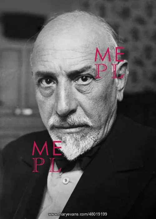 : Luigi Pirandello : Luigi Pirandello