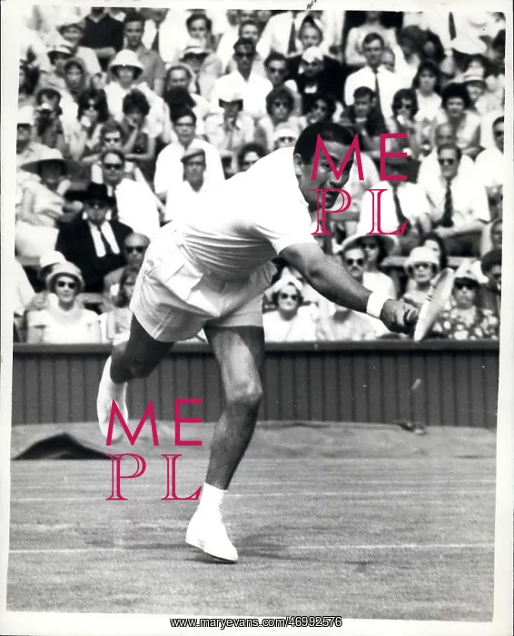 : Luis Ayala in tennis match at Wimbledon : Luis Ayala in tennis match at Wimbledon