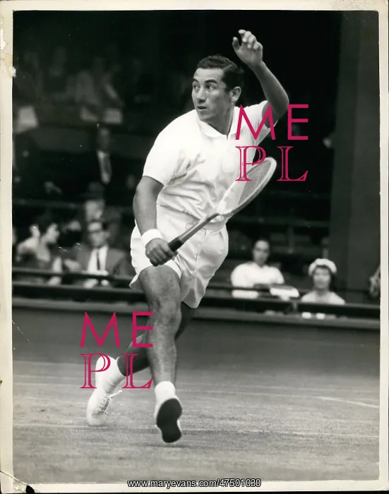 : Luis Ayala in tennis match at Wimbledon : Luis Ayala in tennis match at Wimbledon