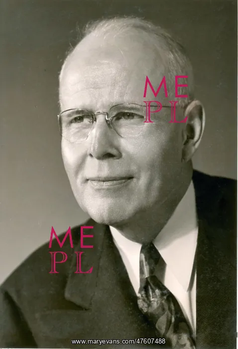 : Luis Walter Alvarez, American Physicist : Luis Walter Alvarez, American Physicist
