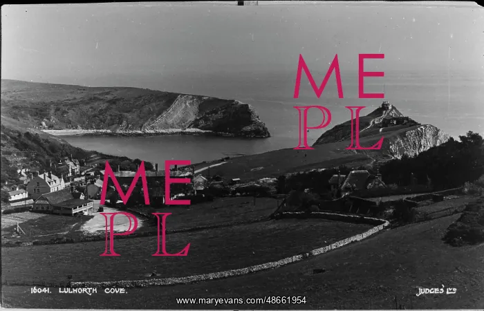: Lulworth Cove : Lulworth Cove