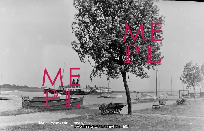 : Lymington Waterfront Scene : Lymington Waterfront Scene
