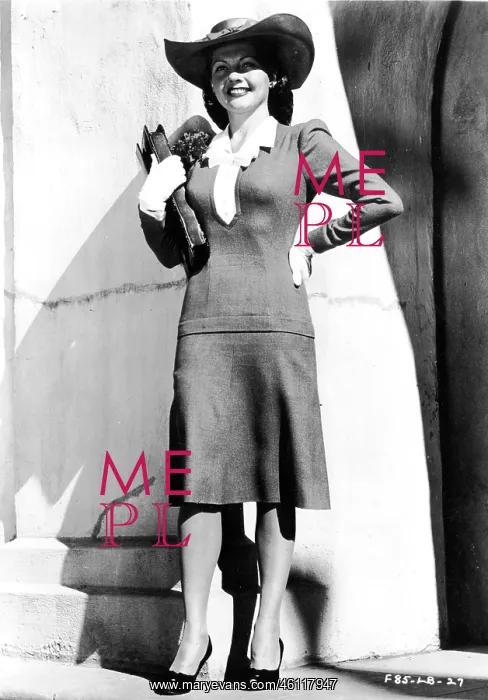 : Lynn Bari in The Magnificent Dope (1942) : Lynn Bari in The Magnificent Dope (1942)