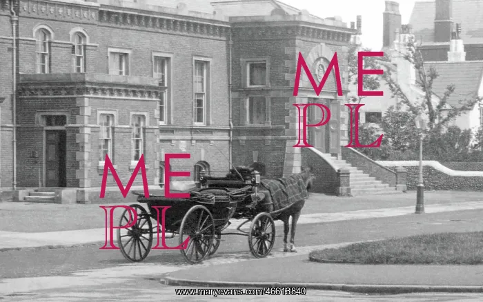  : Lytham, Carriage, Central Parade 1894