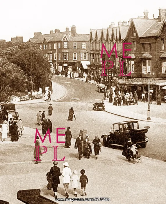  : Lytham St. Annes Square and Crescent probably 1920s