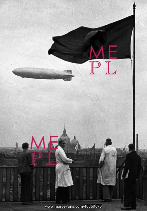 : LZ 129 Hindenburg over Berlin, 1936 : LZ 129 Hindenburg over Berlin, 1936