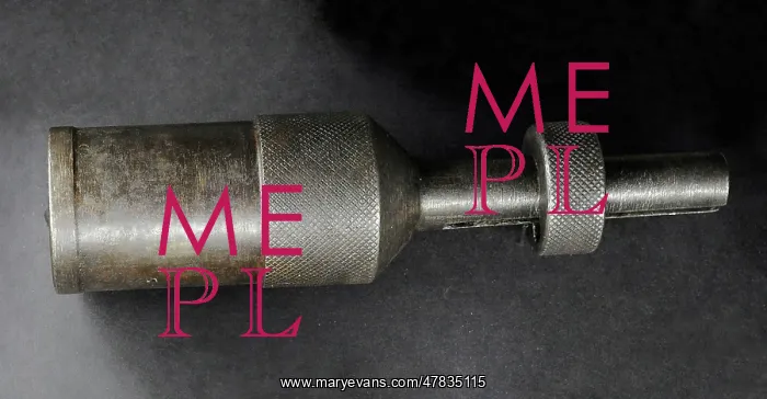 : M 1917 grenade launcher for attachment to Mauser : M 1917 grenade launcher for attachment to Mauser