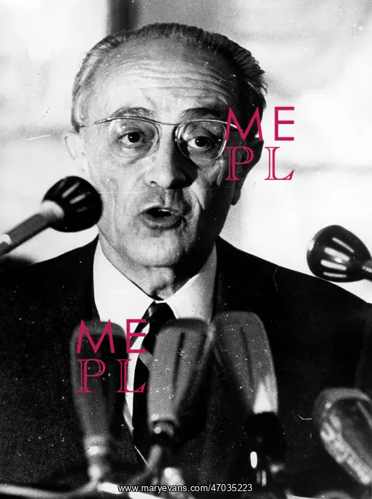 : M. Bercot. Oct 29, 1968; Paris, France; M : M. Bercot. Oct 29, 1968; Paris, France; M