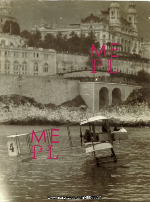 : M Gaubert's Maurice Farman seaplane : M Gaubert's Maurice Farman seaplane