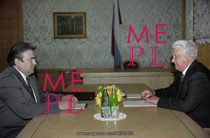 : M. Snegur visiting Russia : M. Snegur visiting Russia
