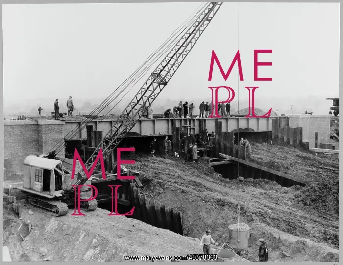 : M1 Motorway, Structure 112 Railway Bridge, Barby : M1 Motorway, Structure 112 Railway Bridge, Barby