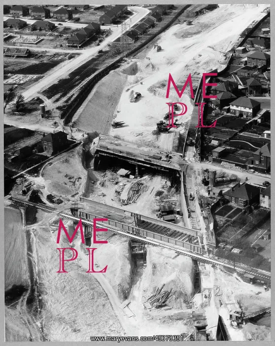 : M1 Motorway, Structure 9 Luton-Dunstable Railway Bridge : M1 Motorway, Structure 9 Luton-Dunstable Railway Bridge