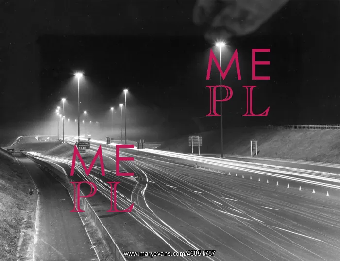 : M4 MOTORWAY BY NIGHT : M4 MOTORWAY BY NIGHT