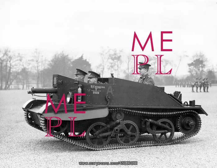 : Machine gun carrier with Vickers gun, WW1 : Machine gun carrier with Vickers gun, WW1