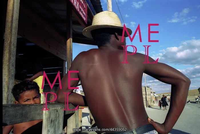 : Madagascar - Sapphire mining : Madagascar - Sapphire mining