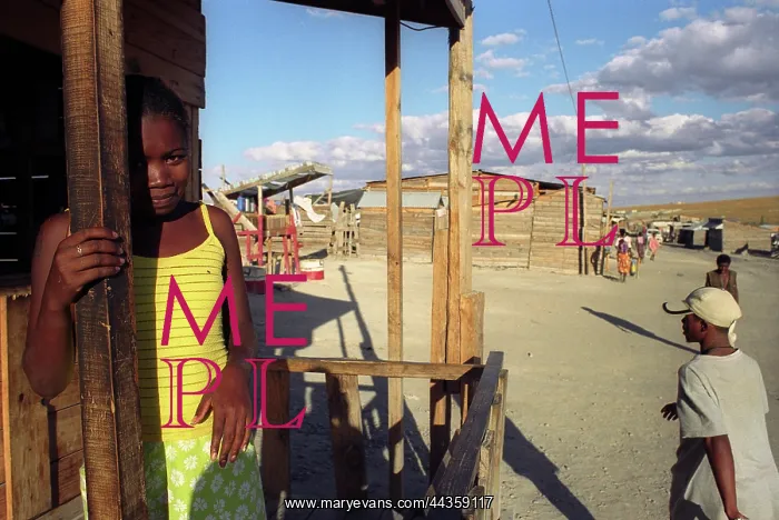 : Madagascar - Sapphire mining : Madagascar - Sapphire mining