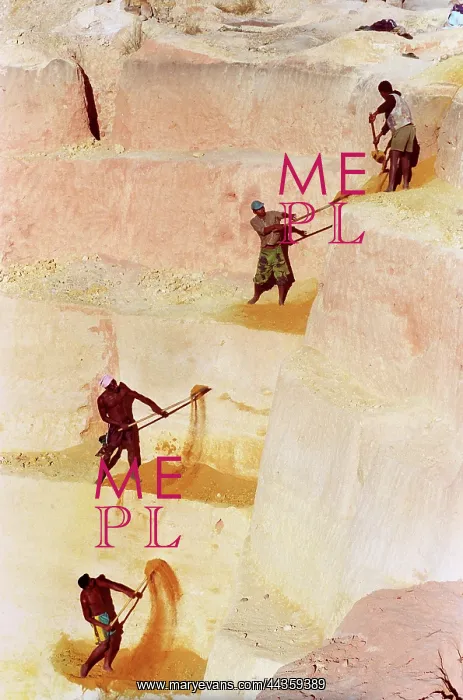 : Madagascar - Sapphire mining : Madagascar - Sapphire mining