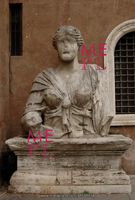 : Madama Lucrezia roman bust : Madama Lucrezia roman bust